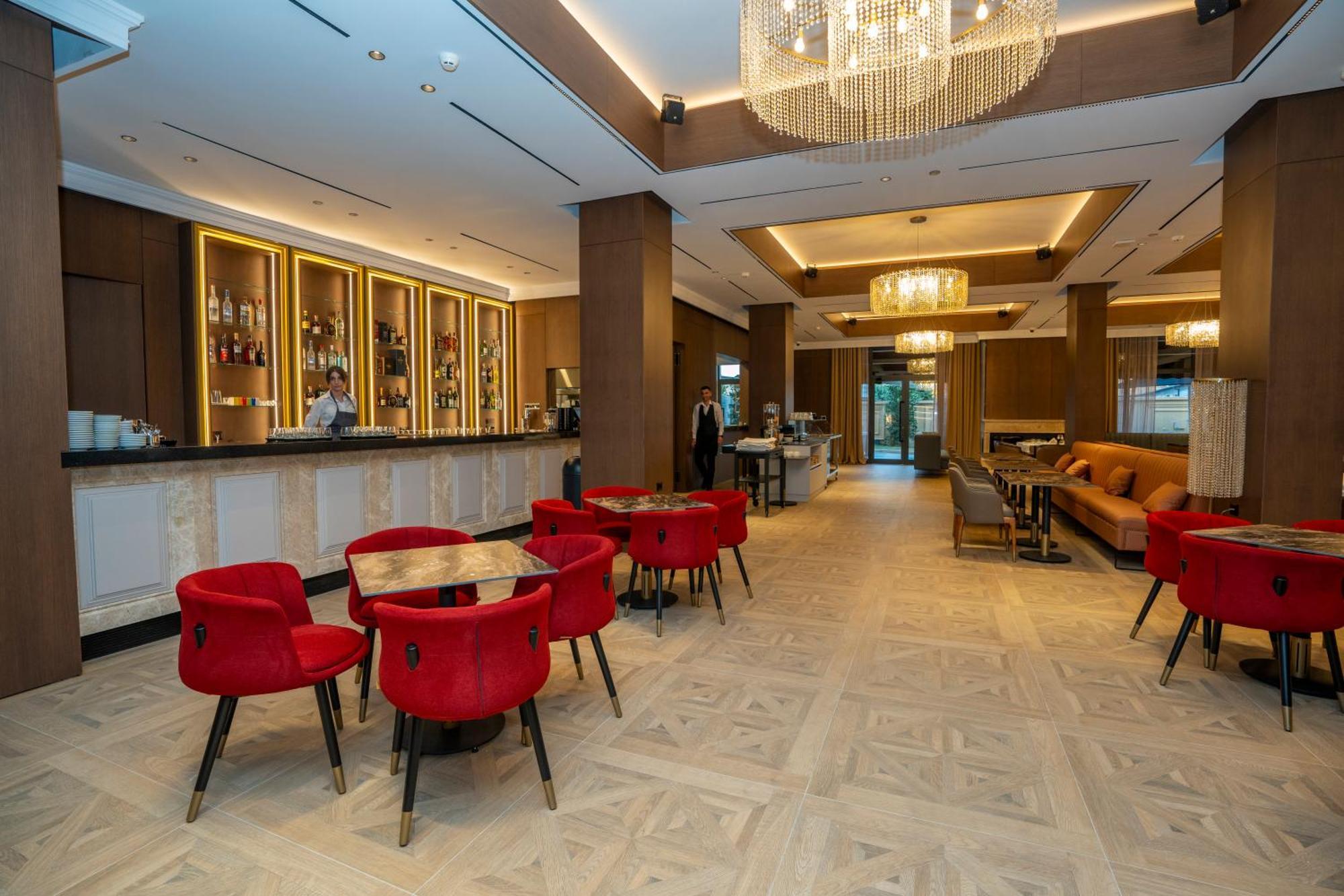 Hotel Mozart Shkoder Luaran gambar