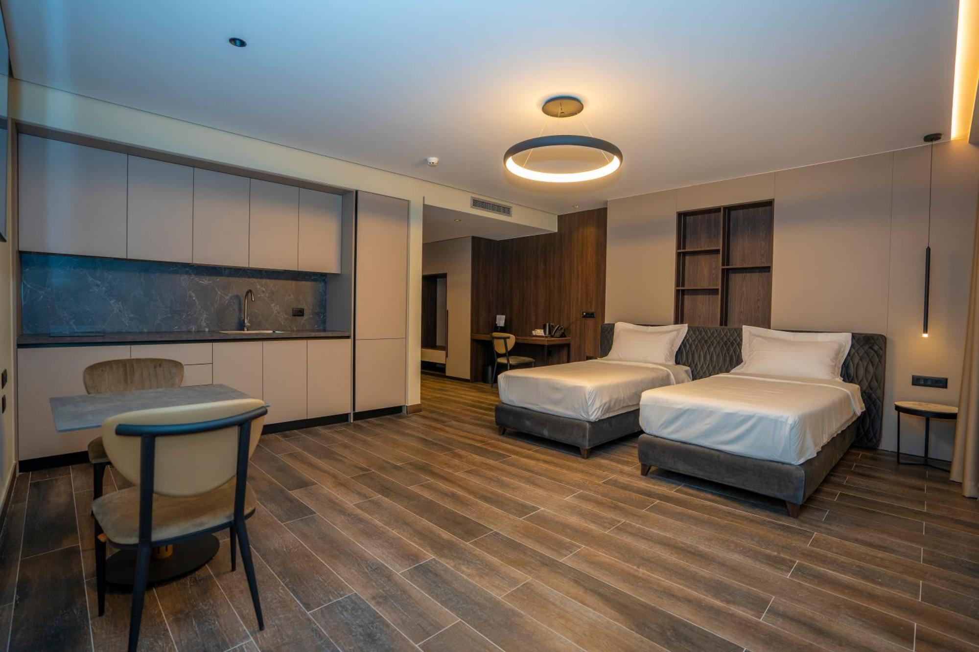 Hotel Mozart Shkoder Luaran gambar